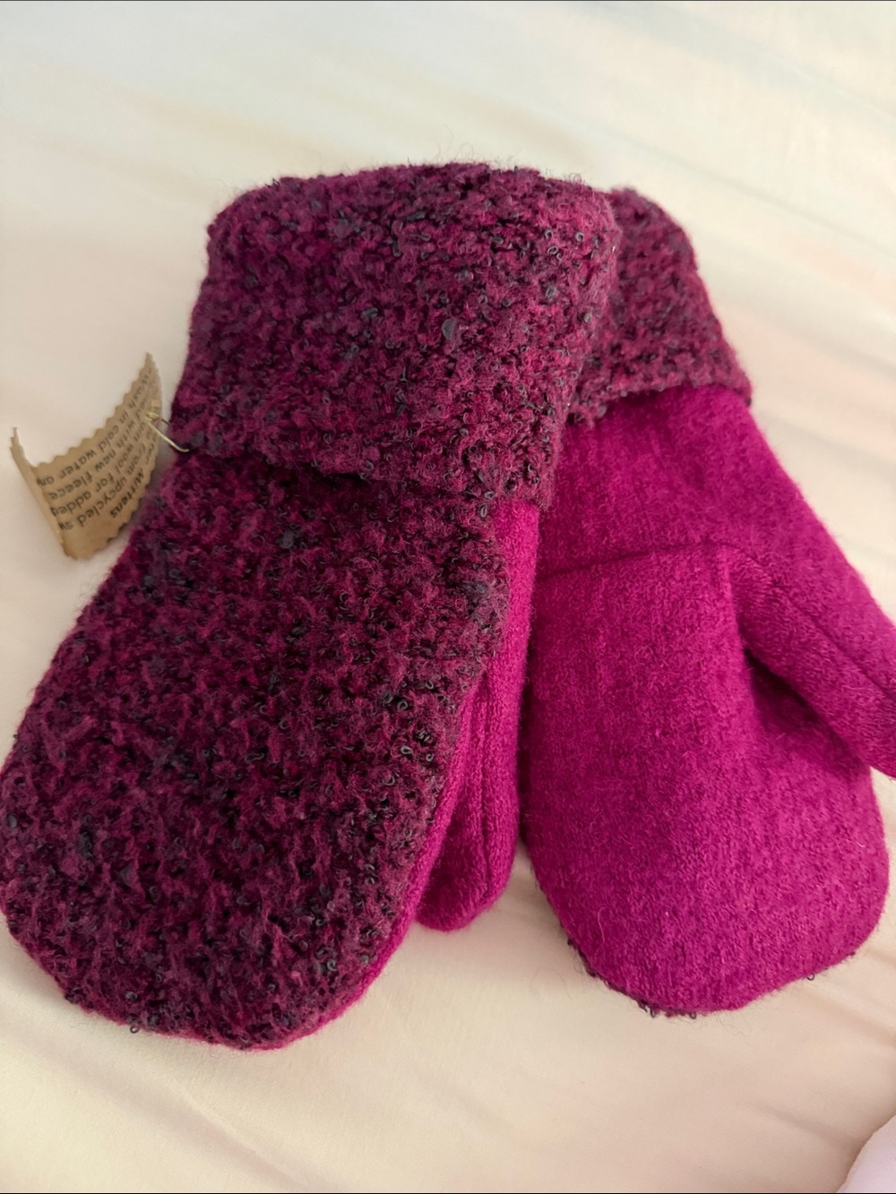 Plush Fuchsia Women's Mittens - Boutique